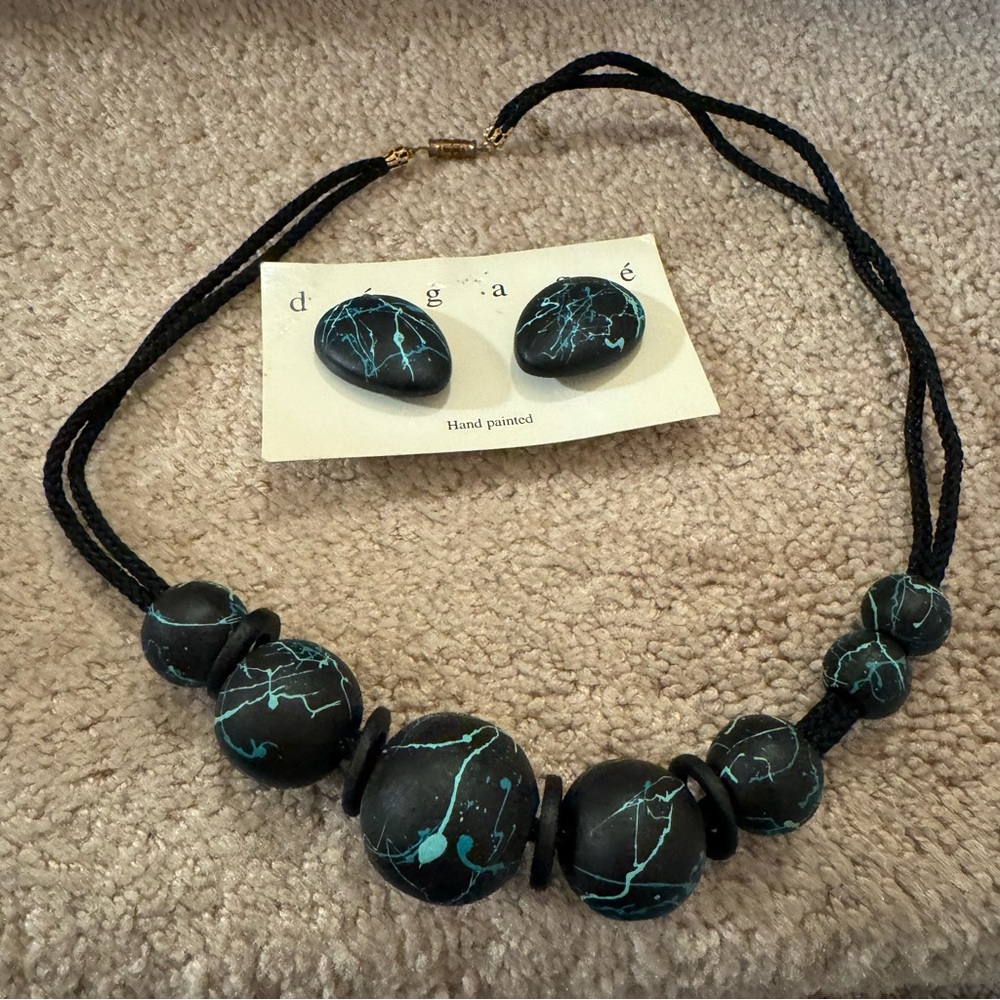 Set of necklace and earrings